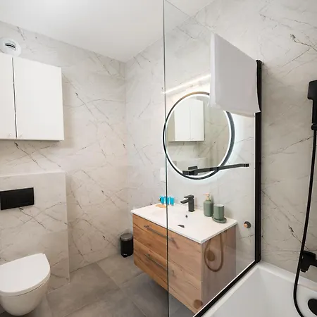 Lazurowa Deluxe By Bookinghost * Warsaw